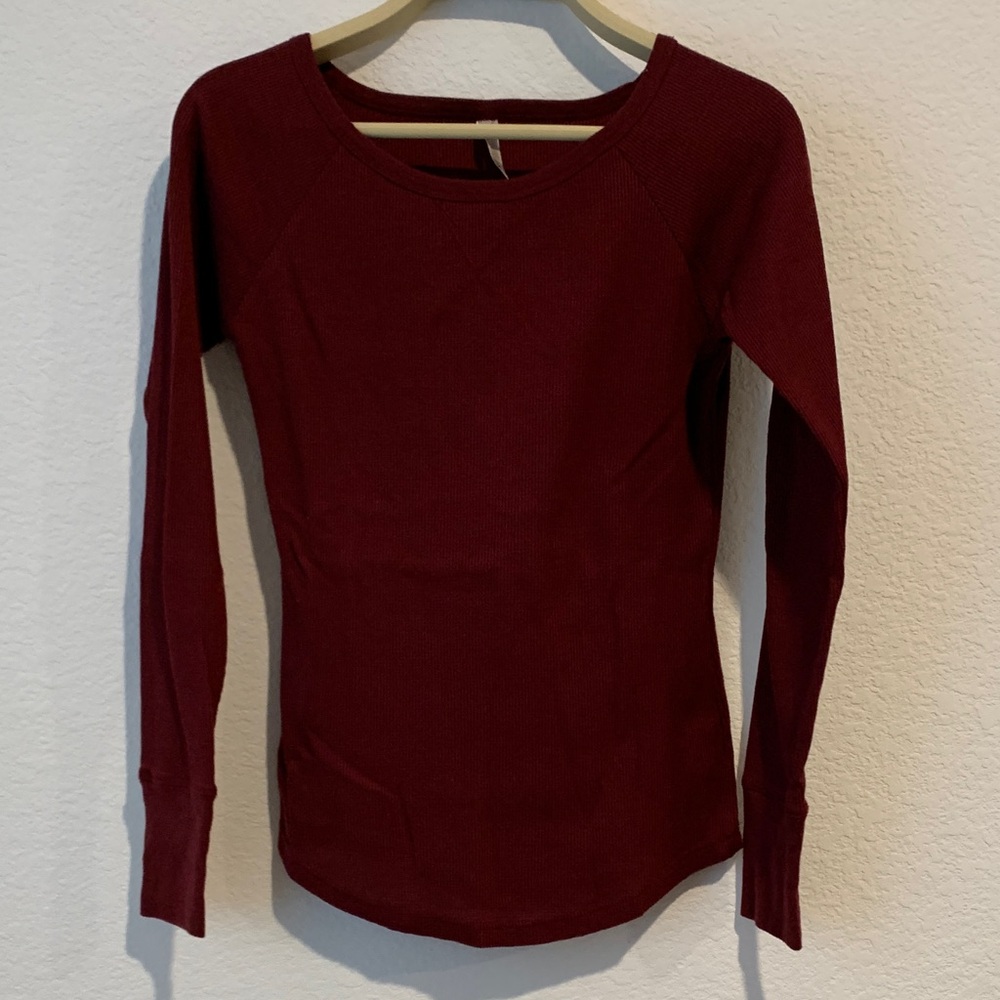 Chic Burgundy Long Sleeve Women's Top Layering Tee